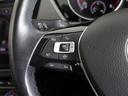 設定したスピードを上限に自動で加減速をし、一定の車間距離を保つ事で長距離運転の疲労を軽減する【ACC】が装備。