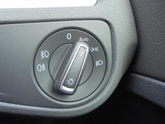 サイドミラー調節スイッチ・運転席側インサイドドアハンドルです。 2