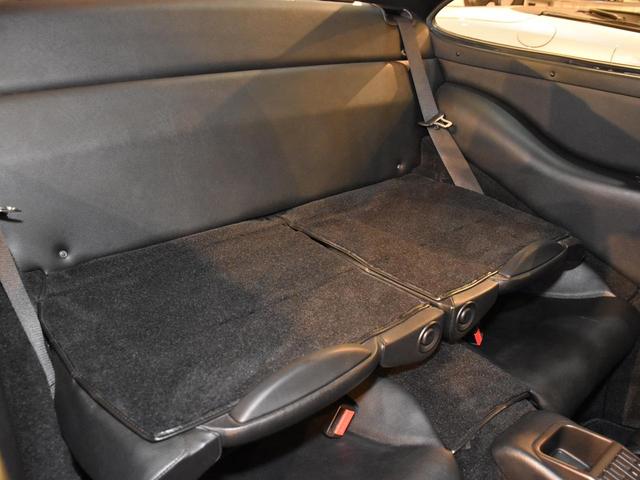 911カレラ 実走行3.2万キロ 整備記録簿11枚 ディーラー車 ミツワものステッカーあり サンルーフ ガーズレッド ブラックレザー ティプトロニック フルオリジナル 修復歴無し 取説 記録簿 スペアキー 業販可能(15枚目)
