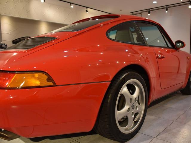 911カレラ 実走行3.2万キロ 整備記録簿11枚 ディーラー車 ミツワものステッカーあり サンルーフ ガーズレッド ブラックレザー ティプトロニック フルオリジナル 修復歴無し 取説 記録簿 スペアキー 業販可能(33枚目)