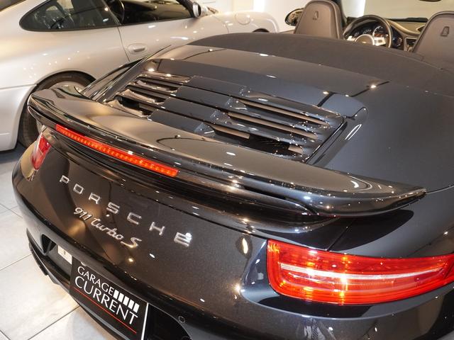 ９１１ ９１１ターボＳ　カブリオレ　２０１５ｙモデル　スポーツシートプラス　ＰＣＣＢ　スポーツクロノＰＫＧ　ダイナミックコーナリングライト　スポーツステアリング（パドルシフト）　水平対向６気筒　３．８Ｌ５６０ｐｓツインターボ（26枚目）