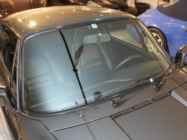 ９１１カレラ２　ディーラー車　左ハンドル　ティプトロニック　サンルーフ(18枚目)