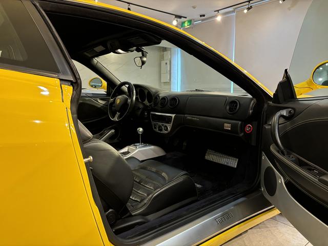 ３６０ モデナ　ディーラー車　左ハンドル　６速ＭＴ　タイミングベルト、ウォーターポンプ、サーモスタット、テンショナー、プーリー交換済　ミッションマウント交換済　フェラーリバッグ　過去販売車輌（11枚目）