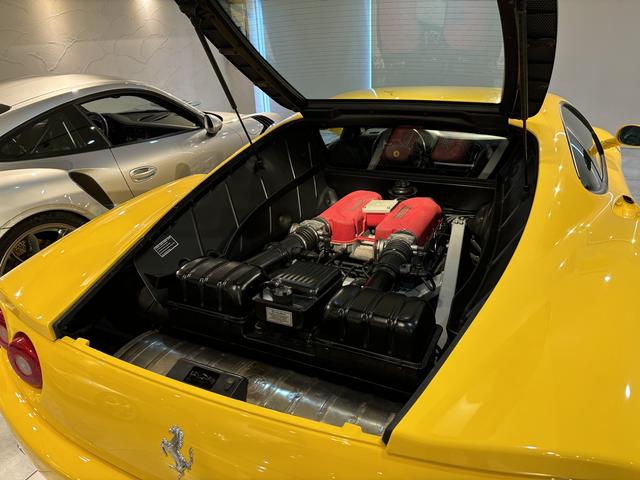 ３６０ モデナ　ディーラー車　左ハンドル　６速ＭＴ　タイミングベルト、ウォーターポンプ、サーモスタット、テンショナー、プーリー交換済　ミッションマウント交換済　フェラーリバッグ　過去販売車輌（46枚目）