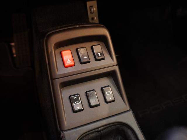 ９１１ ９１１ターボＳ　整備記録簿２１枚　Ｘ５０　エアダクト　ディーラー車　リアウィング　取説　スペアキー　サンルーフ　ＰＣＣＭ　エンジンマッチング（50枚目）