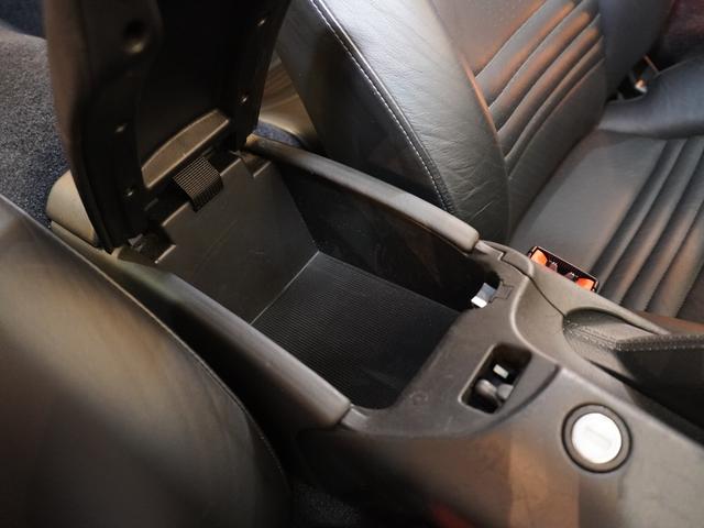 ９１１ ９１１カレラ４Ｓ　ワンオーナー　カーボンインテリア　整備記録簿１７枚　右ハンドル　２００４年最終モデル　ガーズレッド　バックカメラ　前後ドラレコ（46枚目）