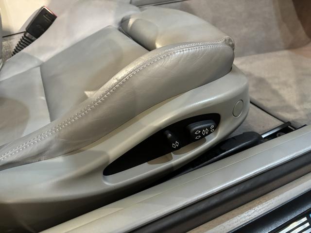 M3 M3クーペ 左ハンドル 6速MT ディーラー車 サンルーフ S54エンジン 343PS グレーレザーシート Mダブルスポークstyle67 ダブルVANOSエンジン Mスポーツサスペンション(63枚目)