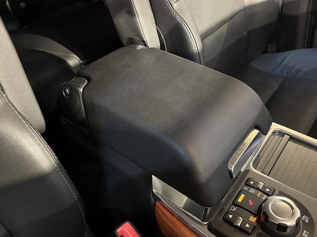 レンジローバースポーツ ５．０　Ｖ８　ユーザー様買取車輌　後期型　Ｖ８ＮＡ　５．０Ｌエンジン　安心のサンルーフレス　車検Ｒ９年１月２６日まで　記録簿８枚残ってます！（43枚目）