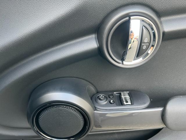 ＭＩＮＩ ワン　ワン（４名）　１２００ｃｃ　禁煙車　ＥＴＣ　前後ドラレコ（27枚目）