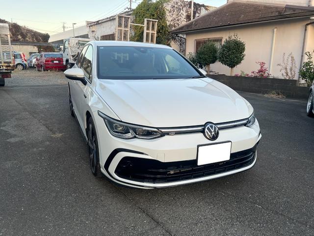 ゴルフ ＴＤＩ　Ｒライン　プラチナムエディション　禁煙車　ディーゼル　ＤＣＣパッケージ　ＡＣＣ　ヘッドラップディスプレイ　ステアリングヒーター（6枚目）
