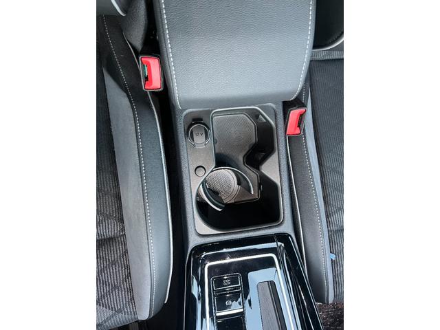 ゴルフ ＴＤＩ　Ｒライン　プラチナムエディション　禁煙車　ディーゼル　ＤＣＣパッケージ　ＡＣＣ　ヘッドラップディスプレイ　ステアリングヒーター（19枚目）
