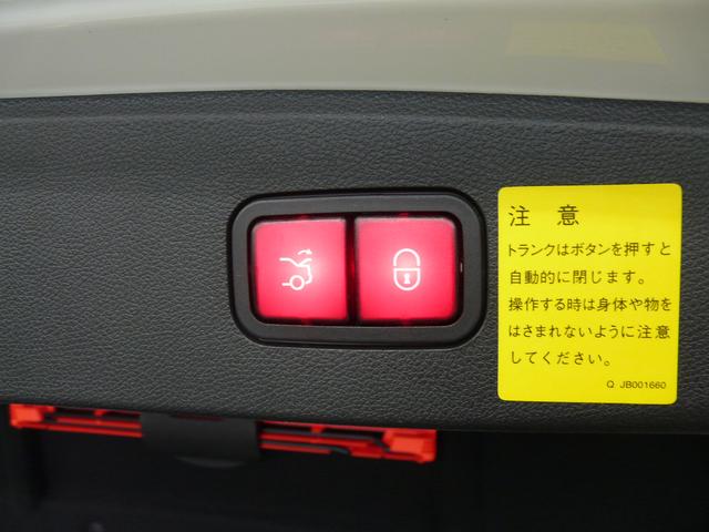 E63AMG V8 黒革 純正HDDナビ地デジTV Bカメラ(17枚目)