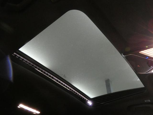 ７シリーズ ７４５ｅ　Ｍスポーツ　後期型　ガラスＳＲ　コニャック革　シートヒーター＆ベンチレーター　４ゾーンＡＣ　純正ＨＤＤナビ地デジ　ｈａｒｍａｎ／Ｋａｒｄｏｎサウンド　ＨＵＤ＆ＰＤＣ　トップビュー＋３Ｄビュー　Ｄアシストプロ　レーザーライト　専用２０ＡＷ　禁煙（18枚目）