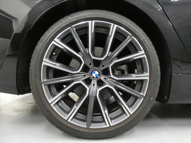 ７シリーズ ７４５ｅ　Ｍスポーツ　後期型　ガラスＳＲ　コニャック革　シートヒーター＆ベンチレーター　４ゾーンＡＣ　純正ＨＤＤナビ地デジ　ｈａｒｍａｎ／Ｋａｒｄｏｎサウンド　ＨＵＤ＆ＰＤＣ　トップビュー＋３Ｄビュー　Ｄアシストプロ　レーザーライト　専用２０ＡＷ　禁煙（53枚目）