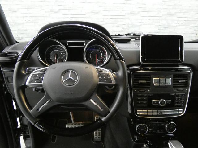 Gクラス G63 V8ツインターボ 正規D車 designo外装色 エクスクルーシブインテリアPKG SR designo黒革 シートヒーター&ベンチレーター ナビ harman/kardon 純正S&Bカメラ PTS ディストロ&BSA 赤キャリパー 専用20AW(4枚目)