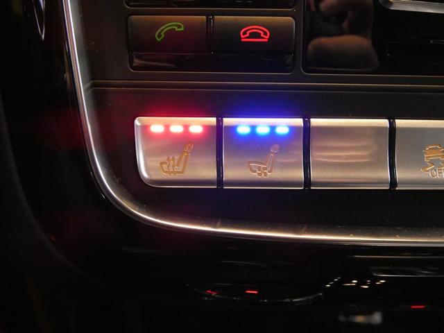 Gクラス G63 V8ツインターボ 正規D車 designo外装色 エクスクルーシブインテリアPKG SR designo黒革 シートヒーター&ベンチレーター ナビ harman/kardon 純正S&Bカメラ PTS ディストロ&BSA 赤キャリパー 専用20AW(17枚目)