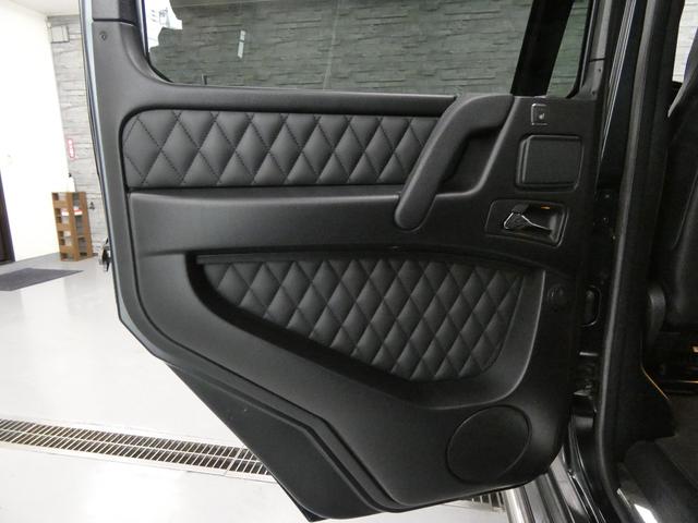 Gクラス G63 V8ツインターボ 正規D車 designo外装色 エクスクルーシブインテリアPKG SR designo黒革 シートヒーター&ベンチレーター ナビ harman/kardon 純正S&Bカメラ PTS ディストロ&BSA 赤キャリパー 専用20AW(30枚目)