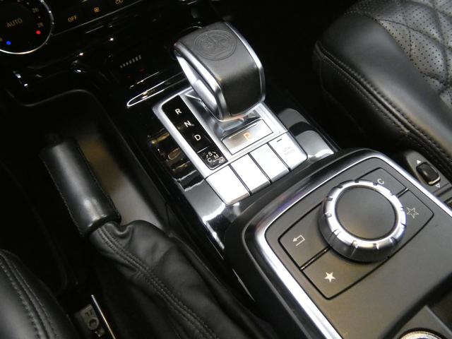 Gクラス G63 V8ツインターボ 正規D車 designo外装色 エクスクルーシブインテリアPKG SR designo黒革 シートヒーター&ベンチレーター ナビ harman/kardon 純正S&Bカメラ PTS ディストロ&BSA 赤キャリパー 専用20AW(43枚目)