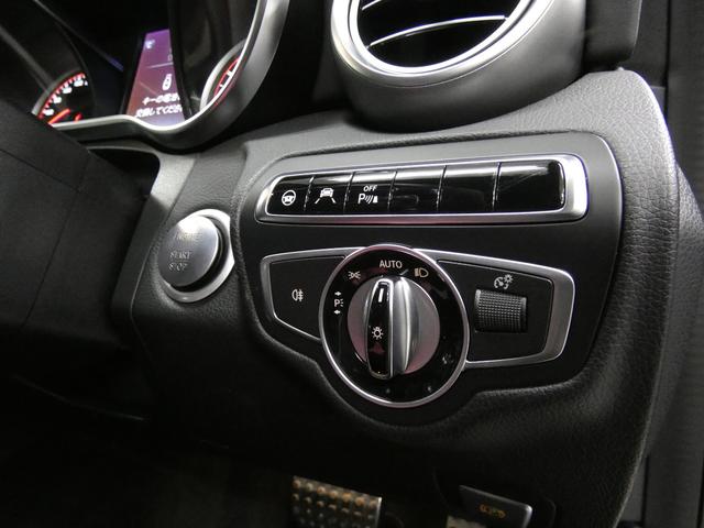 Cクラス C63 S V8ツインターボ 右H正規D車 EXC-PKG 黒革 シートヒーター 純正HDDナビ地デジ Burmesterサウンド Bカメラ&PTS レーダーセーフティPKG パナメリカーナグリル 赤キャリパー 専用19インチAW 禁煙車(18枚目)