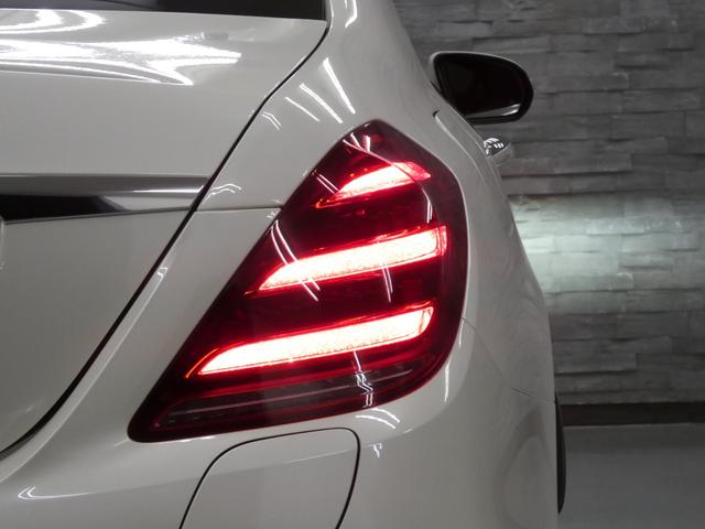 Ｓクラス Ｓ５６０ｅロング　ＡＭＧライン　後期最終　ショーファーＰＫＧ　ファーストクラスＰＫＧ　パノラミックＲ　黒革　全席シートヒーター＆ベンチレーター　４人乗り　純正ナビ地デジ　Ｂｕｒｍｅｓｔｅｒ＆リアエンターテイメント　全周カメラ＆ＰＴＳ　ＨＵＤ＆ＲＳＰ　純正１９ＡＷ（8枚目）