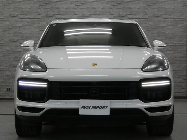 ＬＥＤマトリックスヘッドライト（ＰＤＬＳプラス付）が装備されお洒落なエクステリアを演出！！