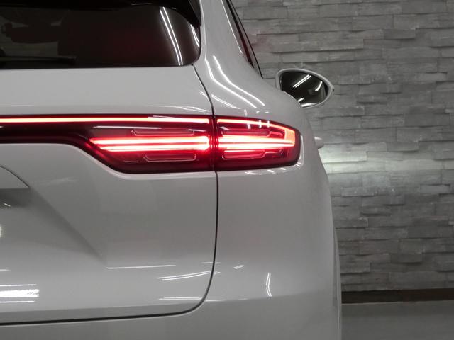 フル装備　ＡＢＳ　ＰＳＭ　ＰＴＭ　ＳＲＳエアバッグ