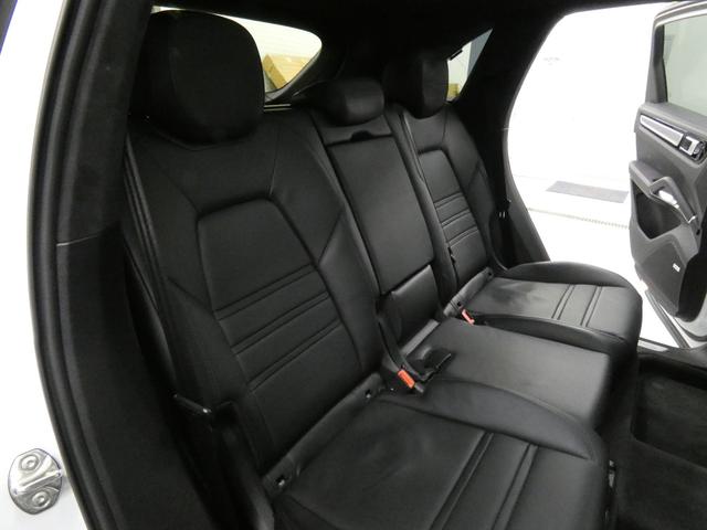 ＬＥＤマトリックスヘッドライト（ＰＤＬＳプラス付）　ＬＥＤフォグランプ　ＬＥＤテールライト