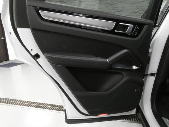 １２．３インチＰＣＭタッチパネルナビ（ＳＤ・ＵＳＢ・ＡＵＸ・Ａｐｐｌｅ　ＣａｒＰｌａｙ・ＥＴＣ）