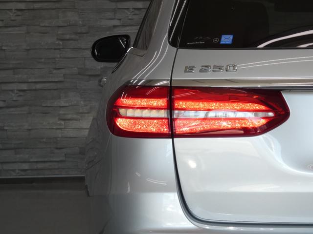 Eクラスステーションワゴン E250 ステーションワゴン アバンギャルドスポーツ 黒半革 シートヒーター 純正HDDナビ 地デジ&CarPlay 全周カメラ&PTS HUD&レーダーセーフティPKG マルチビームLED 電動Rゲート 純正19インチAW(23枚目)