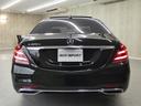 人気純正色オブシディアンブラック! AMGスタイリングパッケージ、AMG20インチアルミホイール、LEDヘッドライト、パノラミックスライディングルーフが装備された豪華エクステリア!