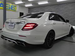 【主要諸元】ＤＯＨＣ・Ｖ型８気筒ツインターボ／３９８２ｃｃ／電子制御９速ＡＴ／フルタイム４ＷＤ６１２ｐｓ／８６．７ｋｇ．ｍ（カタログ値）全長４９９×全幅１９０×全高１４６ 4