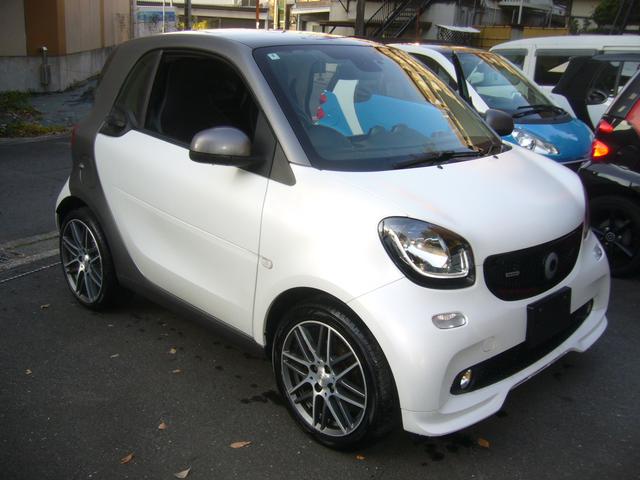 スマートフォーツークーペ BRABUS エクスクルーシブ フルセグTVナビ ETC ドライブレコーダー 本革シート シートヒーター(7枚目)