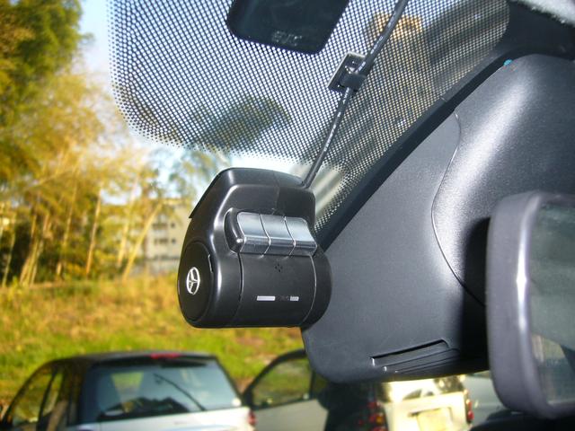 スマートフォーツークーペ BRABUS エクスクルーシブ フルセグTVナビ ETC ドライブレコーダー 本革シート シートヒーター(13枚目)