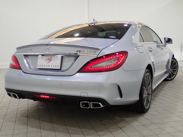 CLS63 S 4マチック絹ベジュ革スポ席前後もみ冷席(6枚目)