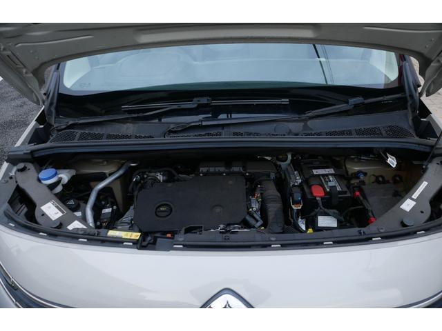 ベルランゴ シャイン　弊社下取／認定中古車保証／純正１６インチアルミホイール／アクティブクルーズコントロール／ブラインドスポットモニター／パノラミックガラスルーフ／センターコンソール／バックカメラ／パーキングセンサー（8枚目）