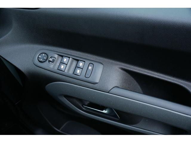 ベルランゴ シャイン　弊社下取／認定中古車保証／純正１６インチアルミホイール／アクティブクルーズコントロール／ブラインドスポットモニター／パノラミックガラスルーフ／センターコンソール／バックカメラ／パーキングセンサー（57枚目）