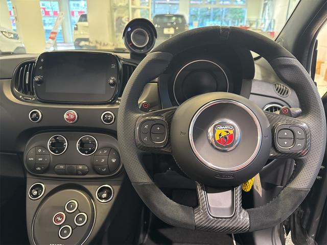 アバルト６９５Ｃ ツーリズモ　新車展示車両／生産終了モデル／電動ソフトトップ／アップルカープレイ／アンドロイドオート（16枚目）