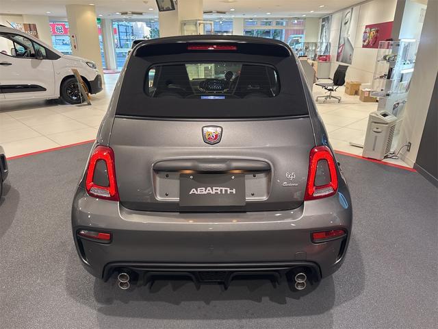 アバルト６９５Ｃ ツーリズモ　新車展示車両／生産終了モデル／電動ソフトトップ／アップルカープレイ／アンドロイドオート（22枚目）
