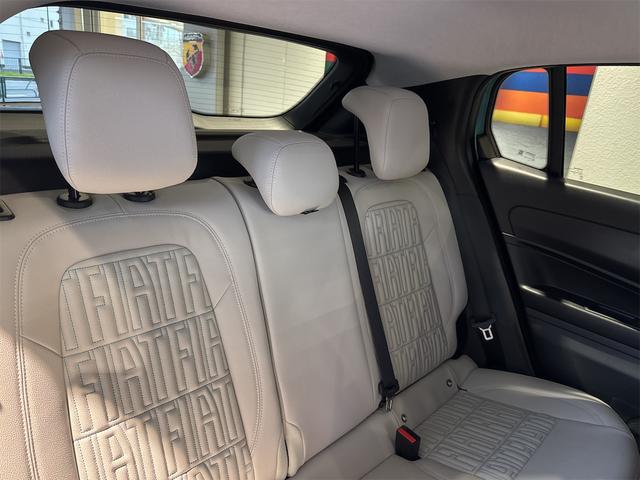 ６００ハイブリッド ラ　プリマ　試乗車／現行モデル／ナビゲーション標準装備／アップルカープレイ／アンドロイドオート／マイルドハイブリッド／ＦＩＡＴ　Ｃｏｎｎｅｃｔ／ＡＤＡＳ標準装備（14枚目）