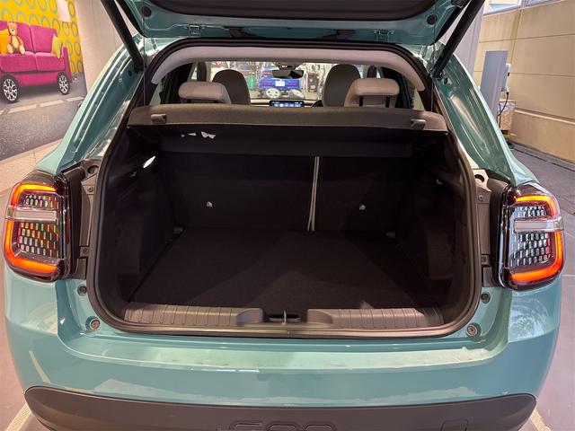 ６００ハイブリッド ラ　プリマ　試乗車／現行モデル／ナビゲーション標準装備／アップルカープレイ／アンドロイドオート／マイルドハイブリッド／ＦＩＡＴ　Ｃｏｎｎｅｃｔ／ＡＤＡＳ標準装備（18枚目）