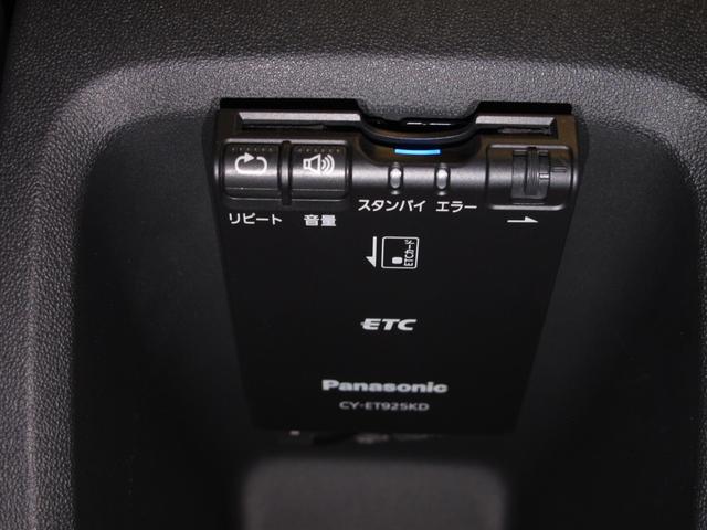 GTi 6速MT ターボ アクティブシティブレーキ Bluetooth USB HID ハーフレザーシート バックソナー ETC クルーズコントロール 純正17インチAW(35枚目)