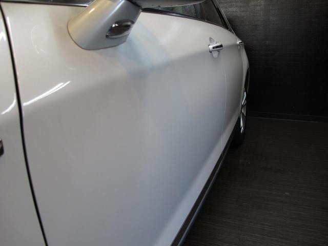 ツアラー エクスクルーシブ 後期型 1.6Lターボ 禁煙車 パノラマルーフ ハイドロサスペンション 黒レザーシート HDDナビ フルセグTV シートヒーター(29枚目)