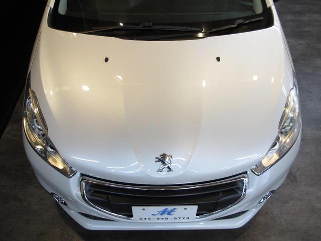 ロラン ギャロス 国内100台限定車 専用レザーシート シートヒーター 純正ナビTV バックカメラ 禁煙車 ガラスルーフ Bluetooth 専用刺繍インテリア バックソナー パドル付セミAT 純正16インチAW(10枚目)