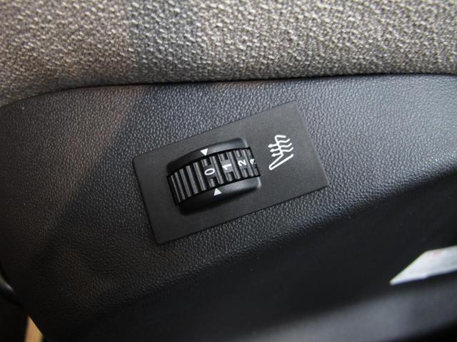 ロラン ギャロス 国内100台限定車 禁煙車 専用レザーシート シートヒーター 純正フルセグTVナビ ガラスルーフ Bluetooth 専用刺繍インテリア バックソナー パドル付セミAT 純正16インチAW(31枚目)
