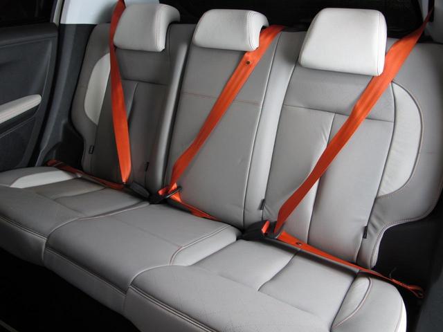 ロラン ギャロス 国内100台限定車 禁煙車 専用レザーシート シートヒーター 純正フルセグTVナビ ガラスルーフ Bluetooth 専用刺繍インテリア バックソナー パドル付セミAT 純正16インチAW(77枚目)