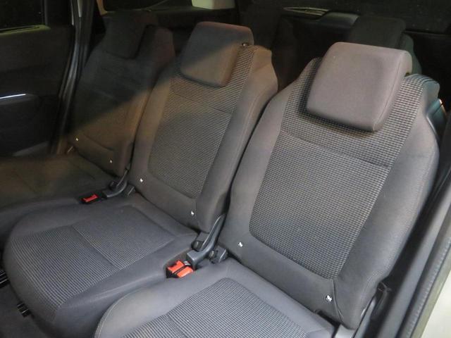 シエロ 正規ディーラー車 7人乗り 1.6Lターボ 6AT パノラミックルーフBluetooth SDナビ フルセグTV バックカメラ ディスタントアラート ヘッドアップディスプレイ(9枚目)