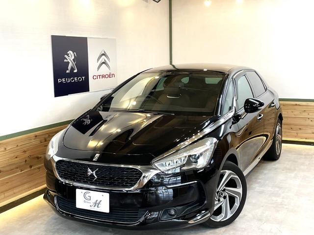 ＤＳ５ シック　レザーパッケージ　禁煙車　１．６Ｌターボエンジン　６速ＡＴ　レザーシート　純正ナビ　アナログ時計　スマートキー　ガラスルーフ　盗難防止装置　純正１７インチＡＷ（2枚目）