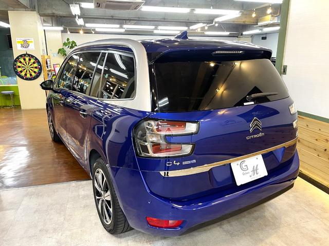 グランドＣ４ ピカソ シャイン　ブルーＨＤｉ　レザーパッケージ　希少レザーシート（前席マッサージ機能付き）　シートヒーター　２Ｌディーゼルターボ　６速ＡＴ　３列７人乗り　ガラスルーフ　ＥＴＣ　前後ドラレコ　Ａｐｐｌｅ　Ｃａｒｐｌａｙ　純正フルセグＴＶナビ　Ｂカメラ（30枚目）