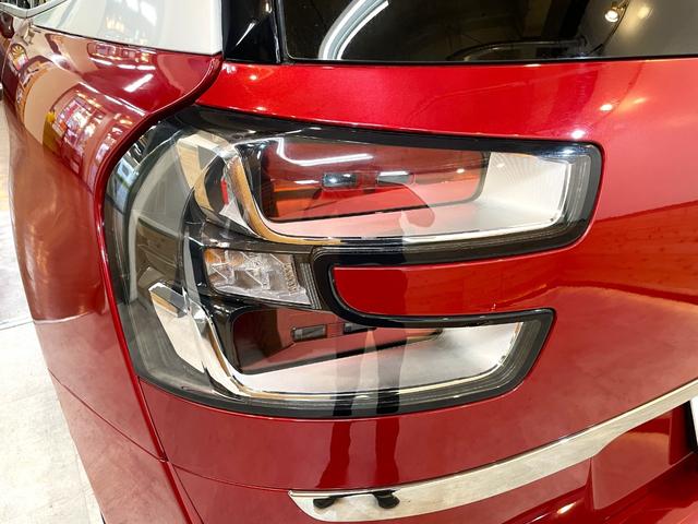 グランドC4 スペースツアラー シャイン ブルーHDi 直列4気筒ディーゼルターボエンジン レザーシート&オットマン 6速AT 3列7人乗りパノラマルーフ 純正フルセグTVナビ AppleCarPlay Bluetooth 全周囲カメラ 純正17インチAW(27枚目)