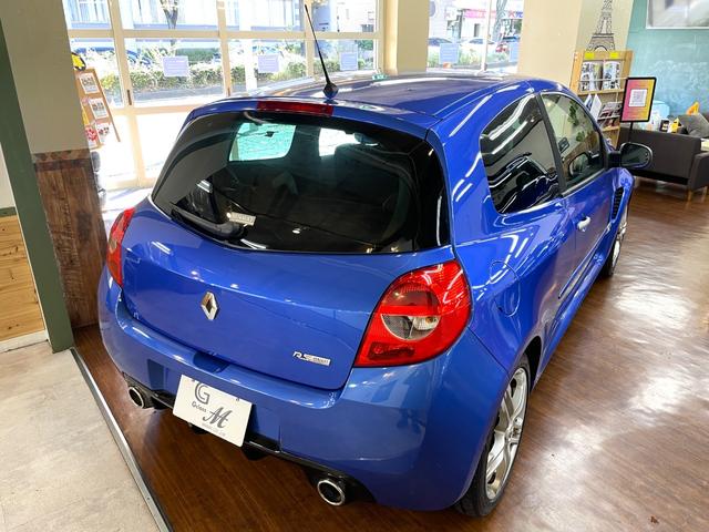 お洒落なデザインのテールランプ☆